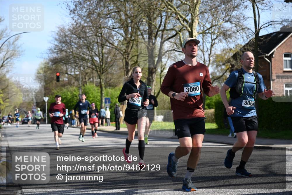12.04.2026 - 45. Internationalen Wilhelmsburger Insellauf J. Mangold http://msf.ph/oto/9462129 12.04.2026 10:48:23 Ziel 2438, 3513, 2854, 2887, 3103, 4424, 3509, 4768, 3060, 3063, 2992, 2846, 3722, 4088, 4913, 4675, 3007, 3007, 4336, 3760, 3695, 5039, 2672, 4789, 4661, 5360, 5649, 2649, 2231, 3200, 4185, 2179 meine-sportfotos.de
