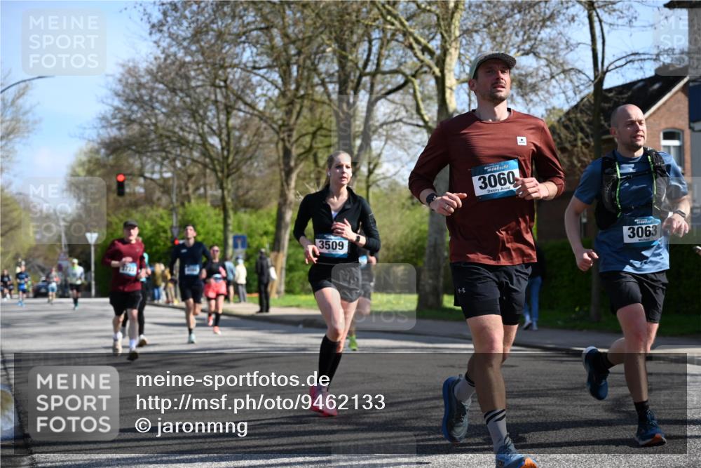 12.04.2026 - 45. Internationalen Wilhelmsburger Insellauf J. Mangold http://msf.ph/oto/9462133 12.04.2026 10:48:23 Ziel 2438, 3513, 2854, 2887, 3103, 4424, 3509, 4768, 3060, 3063, 2992, 2846, 3722, 4088, 4913, 4675, 3007, 3007, 4336, 3760, 3695, 5039, 2672, 4789, 4661, 5360, 5649, 2649, 2231, 3200, 4185, 2179 meine-sportfotos.de
