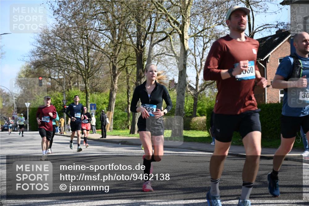 12.04.2026 - 45. Internationalen Wilhelmsburger Insellauf J. Mangold http://msf.ph/oto/9462138 12.04.2026 10:48:23 Ziel 2438, 3513, 2854, 2887, 3103, 4424, 3509, 4768, 3060, 3063, 2992, 2846, 3722, 4088, 4913, 4675, 3007, 3007, 4336, 3760, 3695, 5039, 2672, 4789, 4661, 5360, 5649, 2649, 2231, 3200, 4185, 2179 meine-sportfotos.de