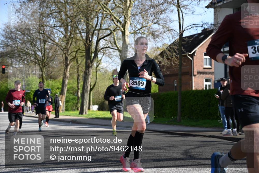 12.04.2026 - 45. Internationalen Wilhelmsburger Insellauf J. Mangold http://msf.ph/oto/9462148 12.04.2026 10:48:24 Ziel 2438, 3513, 2854, 2887, 3103, 4424, 3509, 4768, 3060, 3063, 2992, 2846, 3722, 4088, 4913, 4675, 3007, 4336, 3760, 3695, 5039, 2672, 4789, 4661, 5360, 5649, 2649, 2231, 3200, 4185, 2179 meine-sportfotos.de