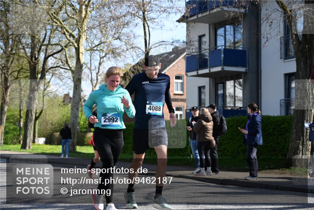 12.04.2026 - 45. Internationalen Wilhelmsburger Insellauf J. Mangold http://msf.ph/oto/9462187 12.04.2026 10:48:27 Ziel 2854, 2887, 3103, 4424, 3509, 4768, 3060, 3063, 2992, 2846, 3722, 4088, 4913, 4675, 3007, 4336, 3760, 3695, 5039, 2672, 4789, 4789, 4661, 5360, 5649, 2649, 2231, 3200, 4185, 2179 meine-sportfotos.de