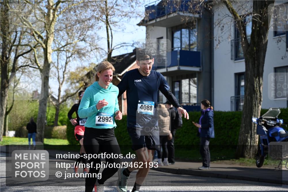12.04.2026 - 45. Internationalen Wilhelmsburger Insellauf J. Mangold http://msf.ph/oto/9462193 12.04.2026 10:48:28 Ziel 2854, 2887, 3103, 4424, 3509, 4768, 3060, 3063, 2992, 2846, 3722, 4088, 4913, 4675, 3007, 4336, 3760, 3695, 5039, 2672, 4789, 4661, 5360, 4661, 5360, 5649, 2649, 2231, 3200, 4185, 2179 meine-sportfotos.de