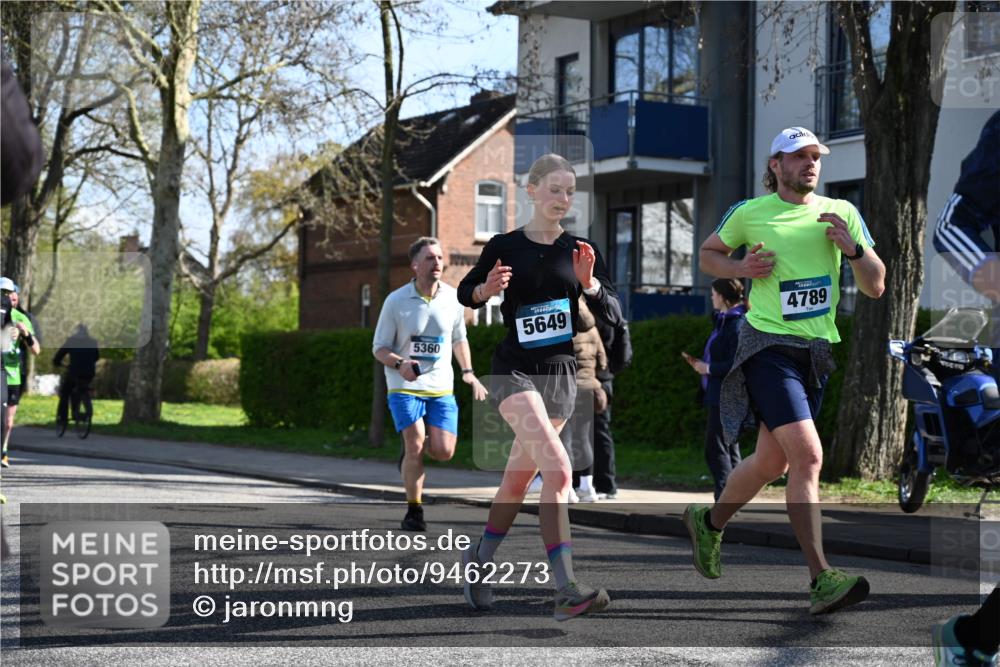 12.04.2026 - 45. Internationalen Wilhelmsburger Insellauf J. Mangold http://msf.ph/oto/9462273 12.04.2026 10:48:53 Ziel 4336, 3760, 3695, 5039, 2672, 4789, 4661, 5360, 5649, 2649, 2231, 3200, 4185, 2179, 3427, 2635, 2732, 2371, 3363, 2661, 4715, 2392 meine-sportfotos.de