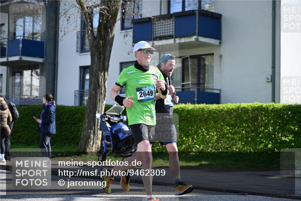 12.04.2026 - 45. Internationalen Wilhelmsburger Insellauf J. Mangold http://msf.ph/oto/9462309 12.04.2026 10:48:57 Ziel 4336, 3760, 3695, 5039, 2672, 4789, 4661, 5360, 5649, 2649, 2231, 3200, 4185, 2179, 3427, 3427, 2635, 2732, 2371, 3363, 2661, 4715, 2392, 3036, 2048 meine-sportfotos.de