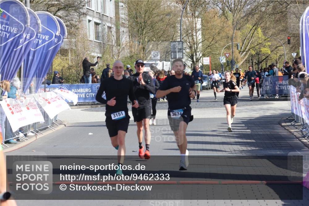 12.04.2026 - 45. Internationalen Wilhelmsburger Insellauf Strokosch-Dieckow http://msf.ph/oto/9462333 12.04.2026 10:52:30 Ziel 4596, 4024, 5789, 3151, 3674, 3184 meine-sportfotos.de