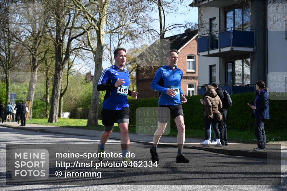 12.04.2026 - 45. Internationalen Wilhelmsburger Insellauf J. Mangold http://msf.ph/oto/9462334 12.04.2026 10:49:01 Ziel 3695, 5039, 2672, 4789, 4661, 5360, 5649, 2649, 2231, 3200, 4185, 2179, 3427, 2635, 2732, 2371, 3363, 2661, 4715, 4715, 2392, 3036, 2048, 3357 meine-sportfotos.de