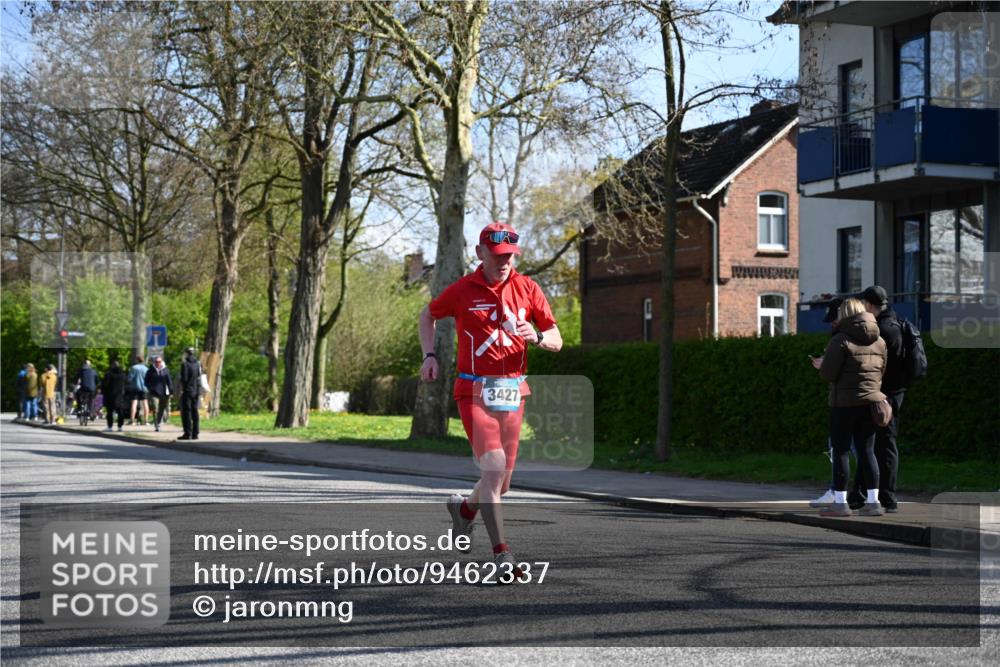 12.04.2026 - 45. Internationalen Wilhelmsburger Insellauf J. Mangold http://msf.ph/oto/9462337 12.04.2026 10:49:07 Ziel 2649, 2231, 3200, 4185, 2179, 3427, 2635, 2732, 2371, 3363, 2661, 4715, 2392, 3036, 2048, 3357, 2655, 5441, 3546 meine-sportfotos.de