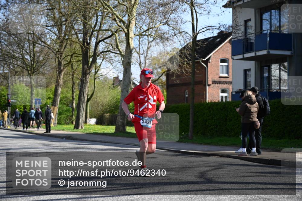 12.04.2026 - 45. Internationalen Wilhelmsburger Insellauf J. Mangold http://msf.ph/oto/9462340 12.04.2026 10:49:07 Ziel 2649, 2231, 3200, 4185, 2179, 3427, 2635, 2732, 2371, 3363, 2661, 4715, 2392, 3036, 2048, 3357, 2655, 5441, 3546 meine-sportfotos.de