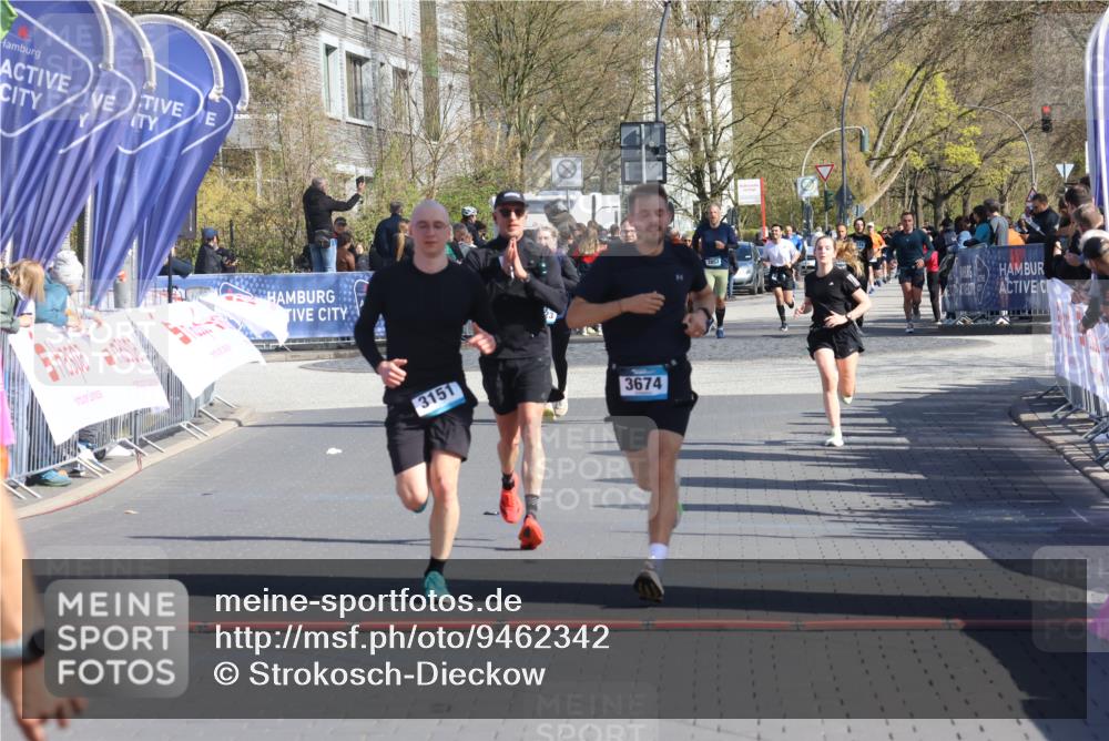 12.04.2026 - 45. Internationalen Wilhelmsburger Insellauf Strokosch-Dieckow http://msf.ph/oto/9462342 12.04.2026 10:52:30 Ziel 4596, 4024, 5789, 3151, 3674, 3184 meine-sportfotos.de