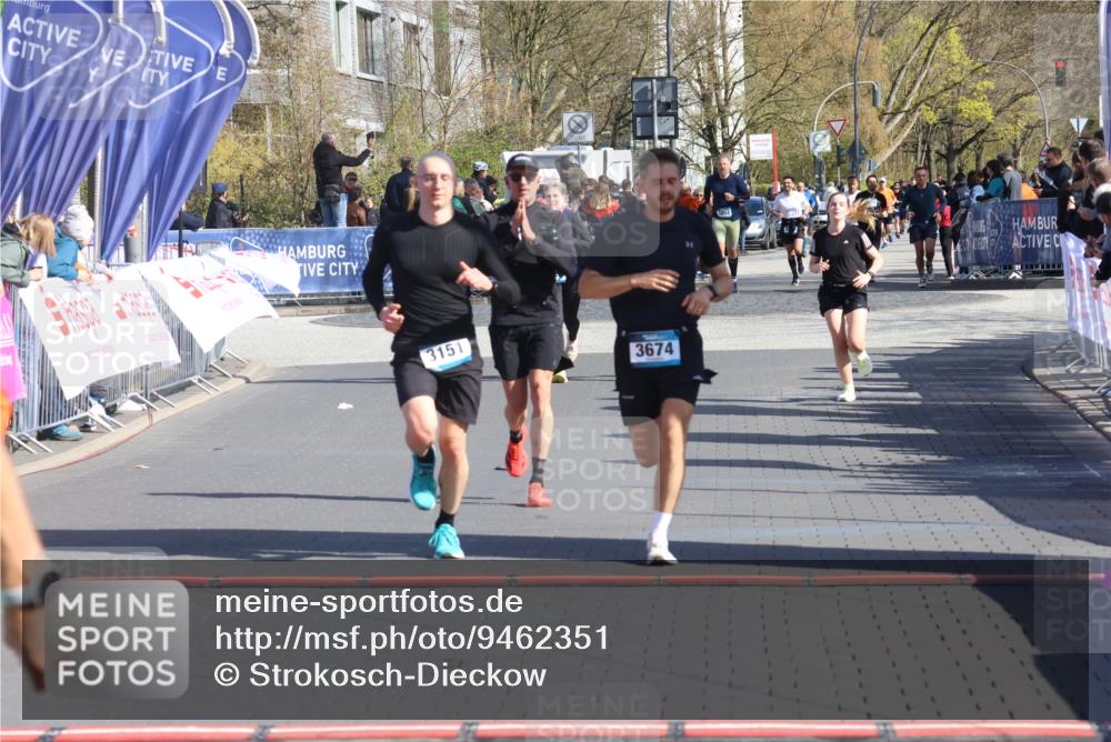 12.04.2026 - 45. Internationalen Wilhelmsburger Insellauf Strokosch-Dieckow http://msf.ph/oto/9462351 12.04.2026 10:52:30 Ziel 4596, 4024, 5789, 3151, 3674, 3184 meine-sportfotos.de
