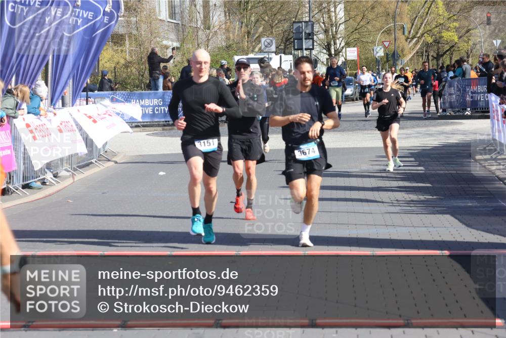 12.04.2026 - 45. Internationalen Wilhelmsburger Insellauf Strokosch-Dieckow http://msf.ph/oto/9462359 12.04.2026 10:52:30 Ziel 4596, 4024, 5789, 3151, 3674, 3184 meine-sportfotos.de