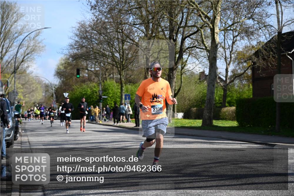 12.04.2026 - 45. Internationalen Wilhelmsburger Insellauf J. Mangold http://msf.ph/oto/9462366 12.04.2026 10:49:12 Ziel 4185, 2179, 3427, 2635, 2732, 2371, 3363, 2661, 4715, 2392, 3036, 2048, 3357, 2655, 5441, 3546, 2618, 2176, 2054 meine-sportfotos.de