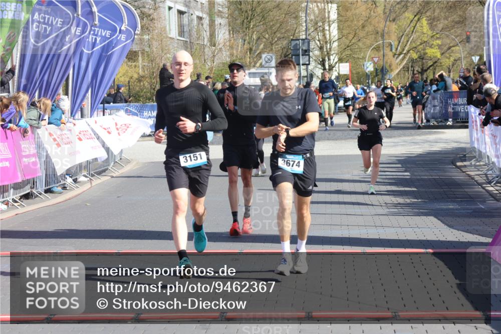 12.04.2026 - 45. Internationalen Wilhelmsburger Insellauf Strokosch-Dieckow http://msf.ph/oto/9462367 12.04.2026 10:52:31 Ziel 4024, 5789, 3151, 3674, 3184, 3366 meine-sportfotos.de