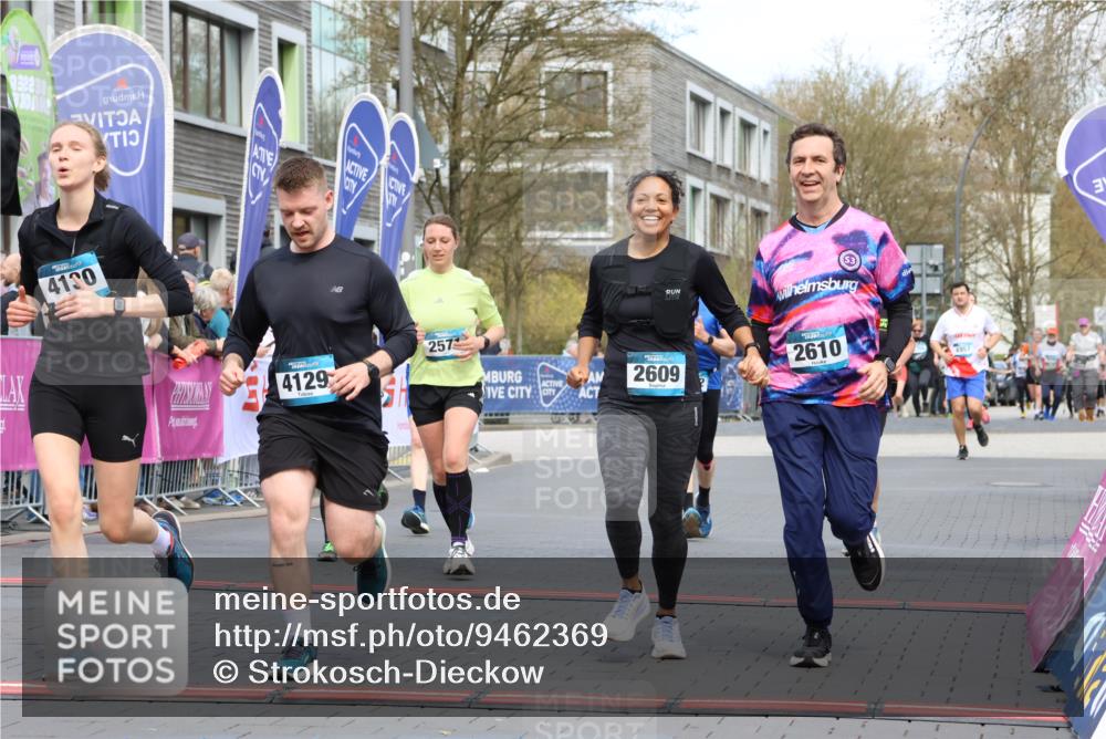 12.04.2026 - 45. Internationalen Wilhelmsburger Insellauf Strokosch-Dieckow http://msf.ph/oto/9462369 12.04.2026 13:17:44 Ziel 4315, 4867, 4868, 4130, 4129, 2609, 2610, 2571, 5001, 5532, 4392 meine-sportfotos.de