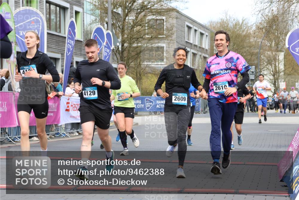 12.04.2026 - 45. Internationalen Wilhelmsburger Insellauf Strokosch-Dieckow http://msf.ph/oto/9462388 12.04.2026 13:17:44 Ziel 4315, 4867, 4868, 4130, 4129, 2609, 2610, 2571, 5001, 5532, 4392 meine-sportfotos.de