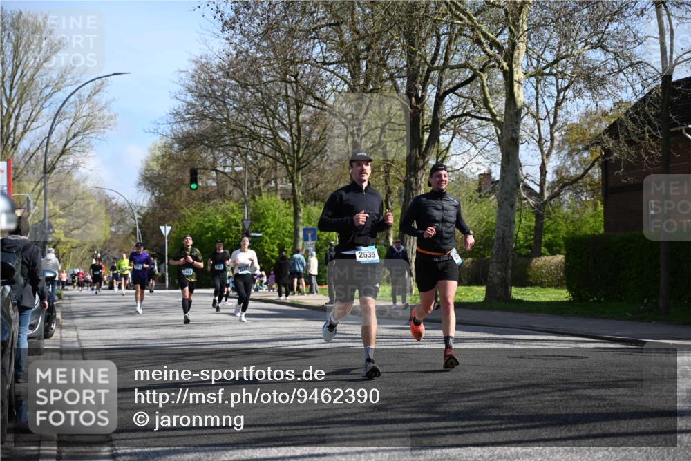12.04.2026 - 45. Internationalen Wilhelmsburger Insellauf J. Mangold http://msf.ph/oto/9462390 12.04.2026 10:49:18 Ziel 3427, 2635, 2732, 2371, 3363, 2661, 4715, 2392, 3036, 2048, 3357, 2655, 5441, 3546, 2618, 2176, 2054, 3329, 3459 meine-sportfotos.de