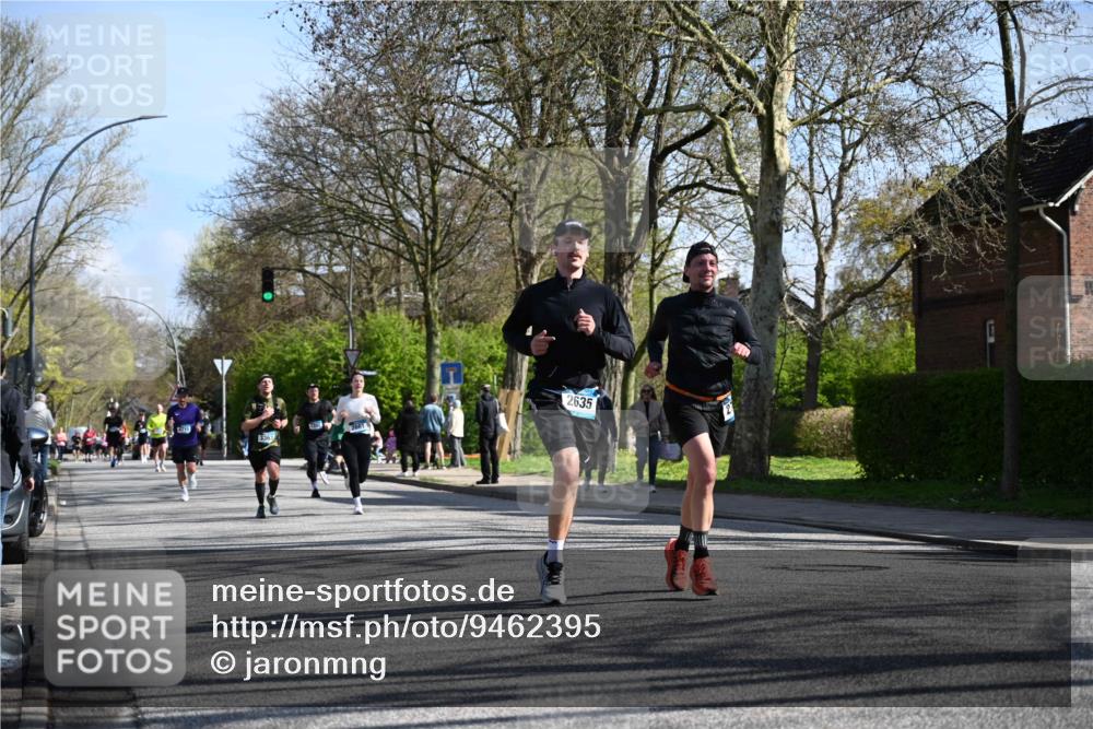 12.04.2026 - 45. Internationalen Wilhelmsburger Insellauf J. Mangold http://msf.ph/oto/9462395 12.04.2026 10:49:18 Ziel 3427, 2635, 2732, 2371, 3363, 2661, 4715, 2392, 3036, 2048, 3357, 2655, 5441, 3546, 2618, 2176, 2054, 3329, 3459 meine-sportfotos.de