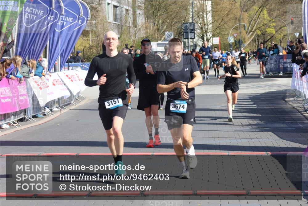 12.04.2026 - 45. Internationalen Wilhelmsburger Insellauf Strokosch-Dieckow http://msf.ph/oto/9462403 12.04.2026 10:52:31 Ziel 4024, 5789, 3151, 3674, 3184, 3366 meine-sportfotos.de