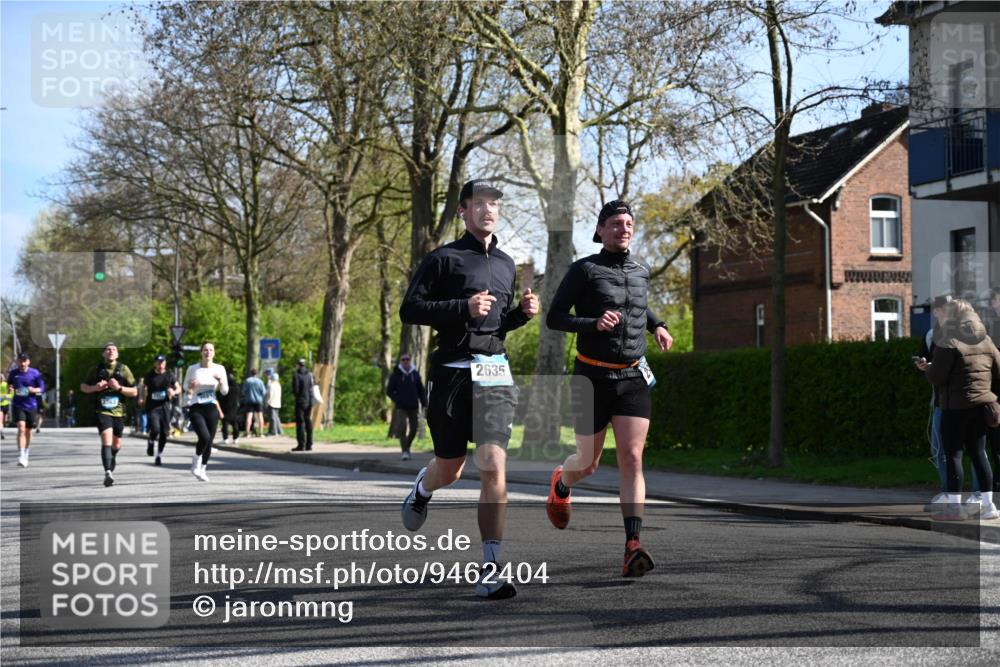 12.04.2026 - 45. Internationalen Wilhelmsburger Insellauf J. Mangold http://msf.ph/oto/9462404 12.04.2026 10:49:18 Ziel 3427, 2635, 2732, 2371, 3363, 2661, 4715, 2392, 3036, 2048, 3357, 2655, 5441, 3546, 2618, 2176, 2054, 3329, 3459 meine-sportfotos.de