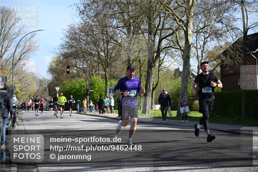 12.04.2026 - 45. Internationalen Wilhelmsburger Insellauf J. Mangold http://msf.ph/oto/9462448 12.04.2026 10:49:25 Ziel 2732, 2371, 3363, 2661, 4715, 2392, 3036, 2048, 3357, 2655, 5441, 3546, 2618, 2176, 2054, 3329, 3459, 4855, 4929 meine-sportfotos.de