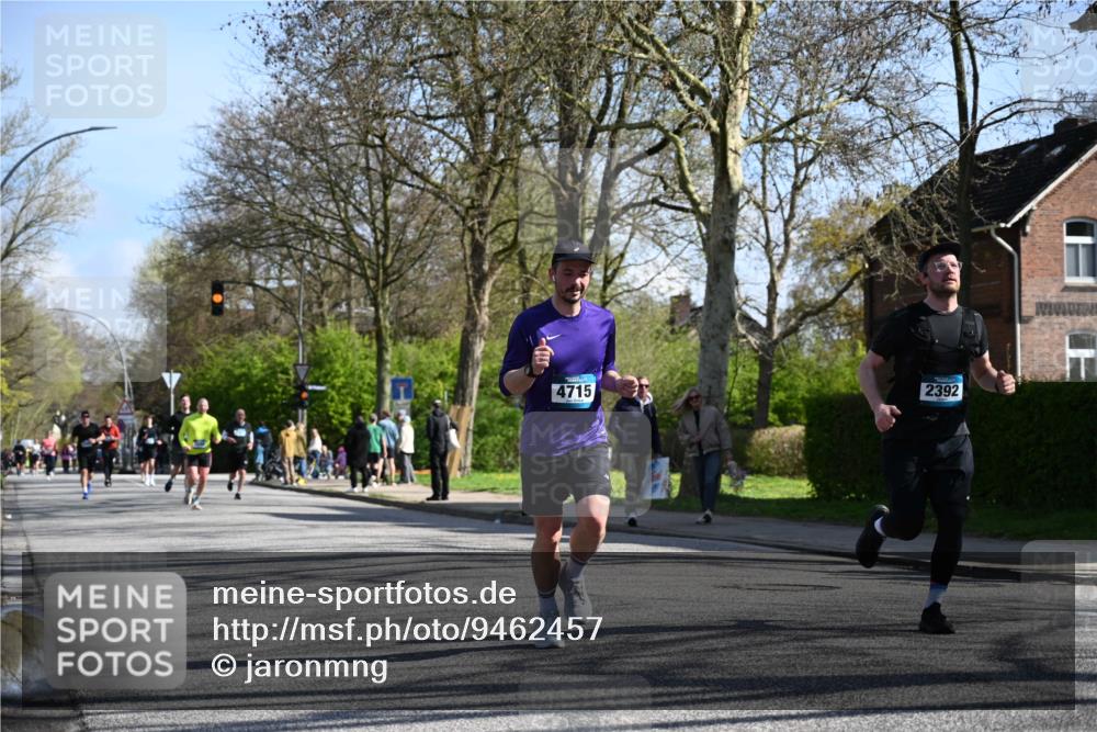 12.04.2026 - 45. Internationalen Wilhelmsburger Insellauf J. Mangold http://msf.ph/oto/9462457 12.04.2026 10:49:25 Ziel 2732, 2371, 3363, 2661, 4715, 2392, 3036, 2048, 3357, 2655, 5441, 3546, 2618, 2176, 2054, 3329, 3459, 4855, 4929 meine-sportfotos.de