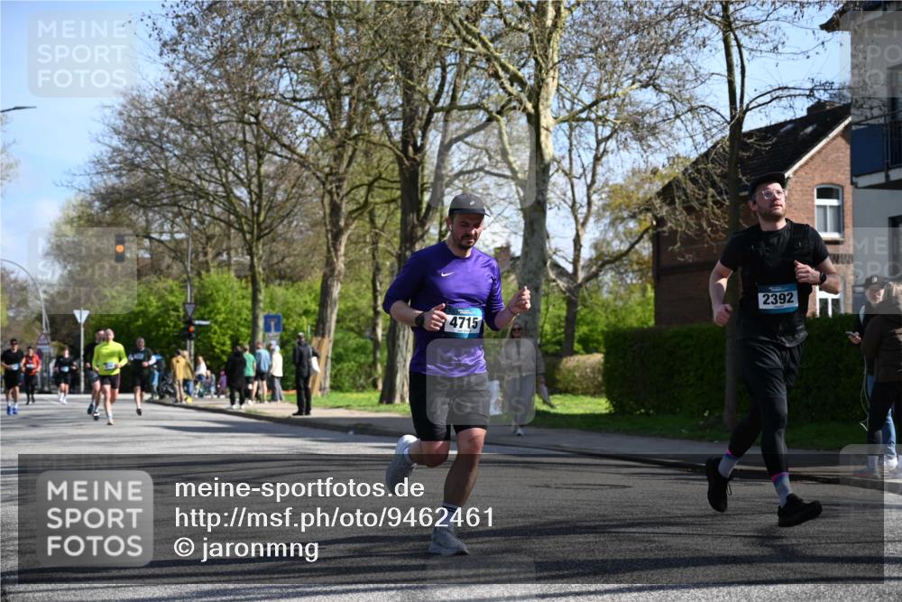 12.04.2026 - 45. Internationalen Wilhelmsburger Insellauf J. Mangold http://msf.ph/oto/9462461 12.04.2026 10:49:26 Ziel 3363, 2661, 4715, 2392, 3036, 2048, 3357, 2655, 5441, 3546, 2618, 2176, 2054, 3329, 3459, 3329, 3459, 4855, 4929 meine-sportfotos.de