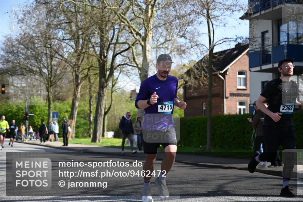 12.04.2026 - 45. Internationalen Wilhelmsburger Insellauf J. Mangold http://msf.ph/oto/9462472 12.04.2026 10:49:26 Ziel 3363, 2661, 4715, 2392, 3036, 2048, 3357, 2655, 5441, 3546, 2618, 2176, 2054, 3329, 3459, 3329, 3459, 4855, 4929 meine-sportfotos.de