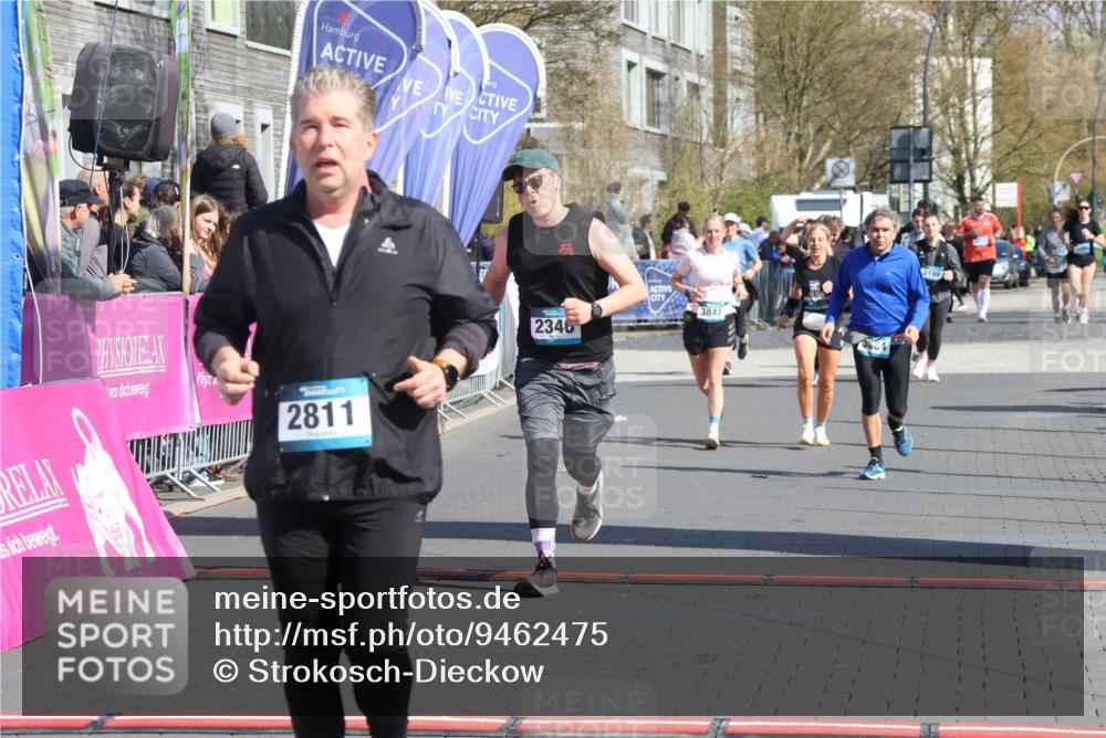 12.04.2026 - 45. Internationalen Wilhelmsburger Insellauf Strokosch-Dieckow http://msf.ph/oto/9462475 12.04.2026 11:10:54 Ziel 2811, 2346, 3884 meine-sportfotos.de