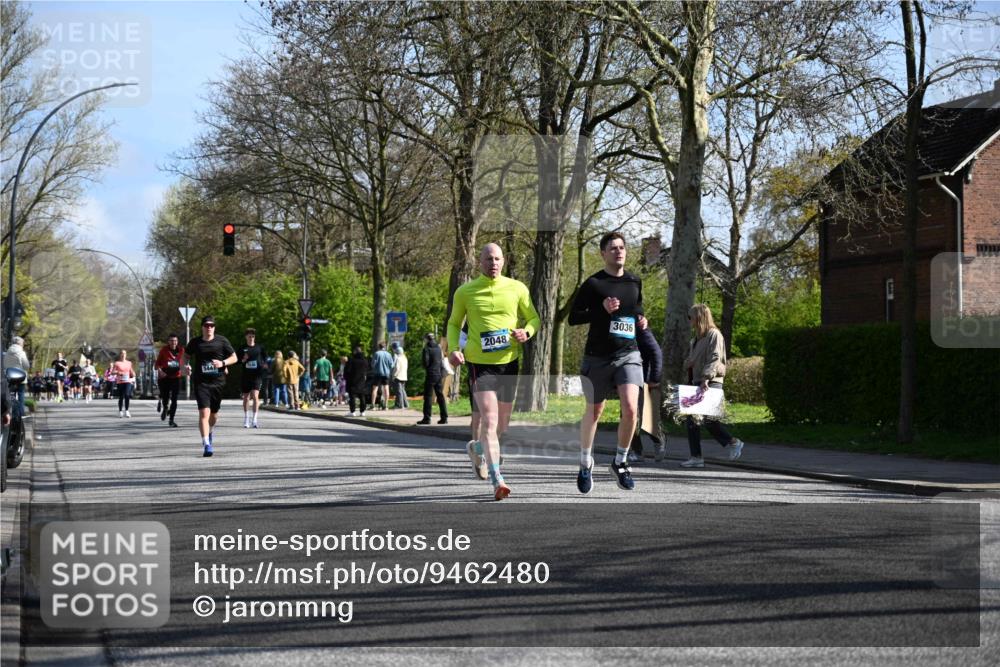 12.04.2026 - 45. Internationalen Wilhelmsburger Insellauf J. Mangold http://msf.ph/oto/9462480 12.04.2026 10:49:32 Ziel 3363, 2661, 4715, 2392, 3036, 2048, 3357, 2655, 5441, 3546, 2618, 2176, 2054, 3329, 3459, 4855, 4929, 4634 meine-sportfotos.de