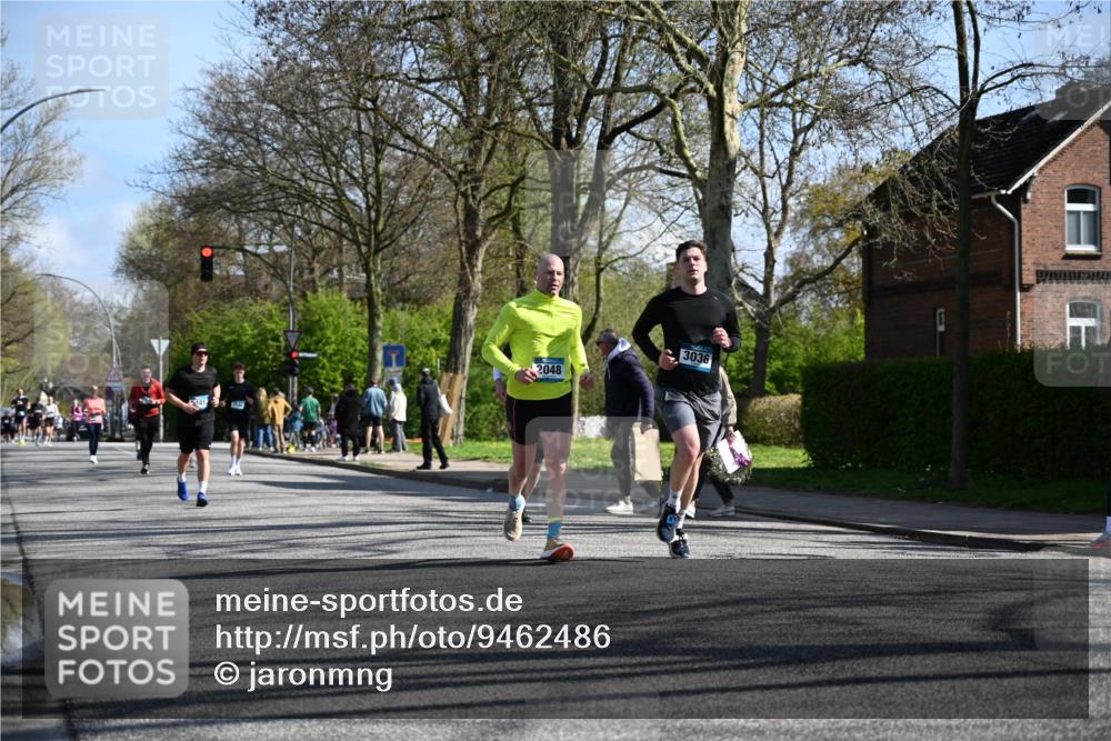 12.04.2026 - 45. Internationalen Wilhelmsburger Insellauf J. Mangold http://msf.ph/oto/9462486 12.04.2026 10:49:32 Ziel 3363, 2661, 4715, 2392, 3036, 2048, 3357, 2655, 5441, 3546, 2618, 2176, 2054, 3329, 3459, 4855, 4929, 4634 meine-sportfotos.de