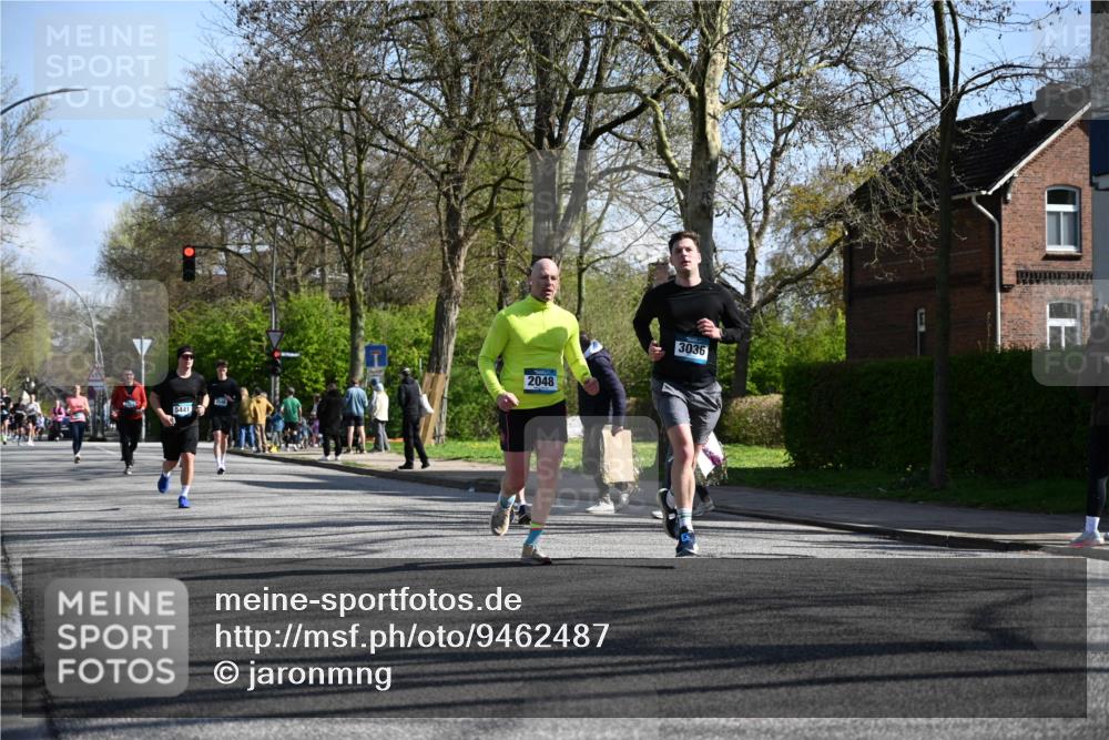 12.04.2026 - 45. Internationalen Wilhelmsburger Insellauf J. Mangold http://msf.ph/oto/9462487 12.04.2026 10:49:32 Ziel 3363, 2661, 4715, 2392, 3036, 2048, 3357, 2655, 5441, 3546, 2618, 2176, 2054, 3329, 3459, 4855, 4929, 4634 meine-sportfotos.de