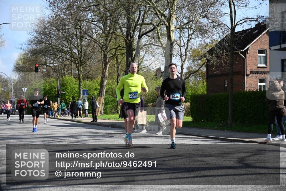 12.04.2026 - 45. Internationalen Wilhelmsburger Insellauf J. Mangold http://msf.ph/oto/9462491 12.04.2026 10:49:32 Ziel 3363, 2661, 4715, 2392, 3036, 2048, 3357, 2655, 5441, 3546, 2618, 2176, 2054, 3329, 3459, 4855, 4929, 4634 meine-sportfotos.de