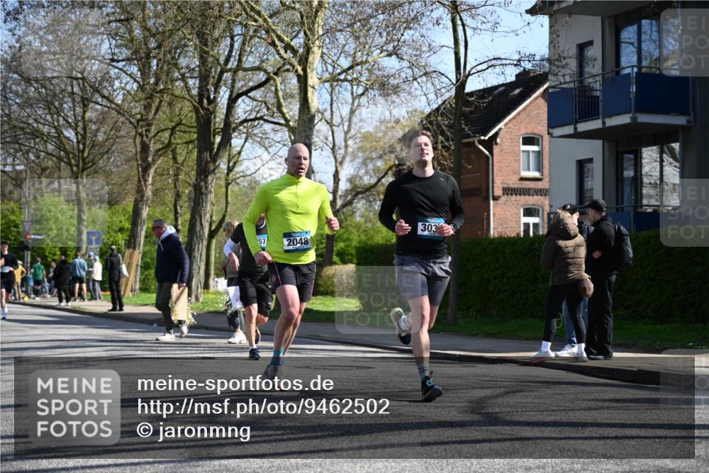 12.04.2026 - 45. Internationalen Wilhelmsburger Insellauf J. Mangold http://msf.ph/oto/9462502 12.04.2026 10:49:33 Ziel 3363, 2661, 4715, 2392, 3036, 2048, 3357, 2655, 5441, 3546, 2618, 2618, 2176, 2054, 3329, 3459, 4855, 4929, 4634, 3186, 3326, 3556 meine-sportfotos.de