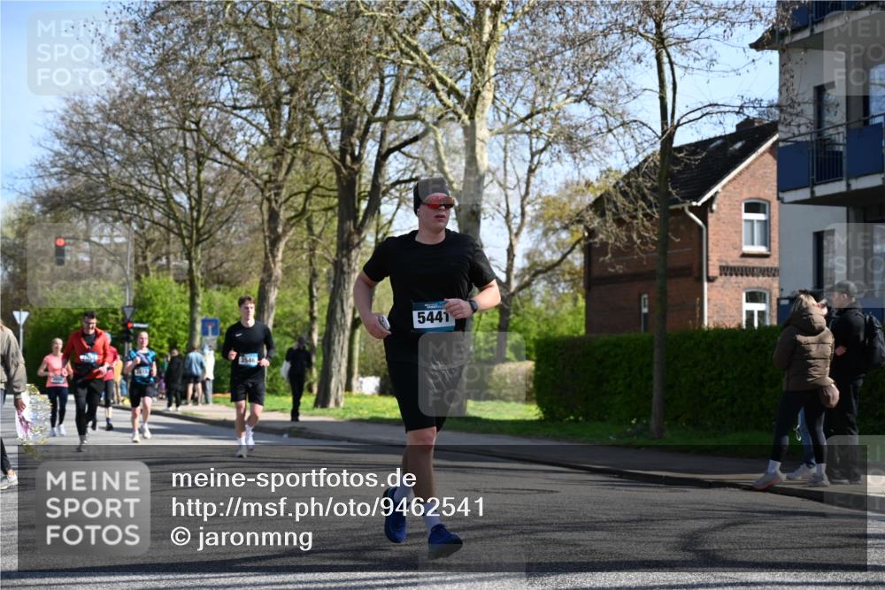 12.04.2026 - 45. Internationalen Wilhelmsburger Insellauf J. Mangold http://msf.ph/oto/9462541 12.04.2026 10:49:38 Ziel 4715, 2392, 3036, 2048, 3357, 2655, 5441, 3546, 2618, 2176, 2054, 3329, 3459, 3329, 3459, 4855, 4929, 4634, 3186, 3326, 3556, 3228, 5041, 5033, 4435, 2720 meine-sportfotos.de