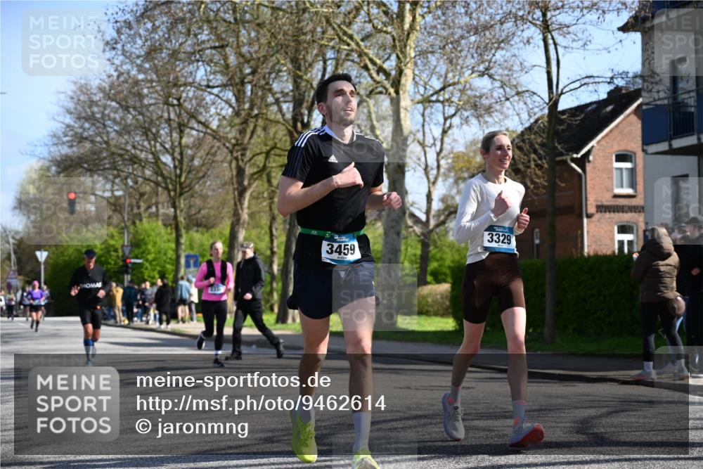 12.04.2026 - 45. Internationalen Wilhelmsburger Insellauf J. Mangold http://msf.ph/oto/9462614 12.04.2026 10:49:52 Ziel 2655, 5441, 3546, 2618, 2176, 2054, 3329, 3459, 4855, 4929, 4634, 3186, 3326, 3556, 3228, 5041, 5033, 4435, 2720, 3234, 3855, 2154, 3608 meine-sportfotos.de