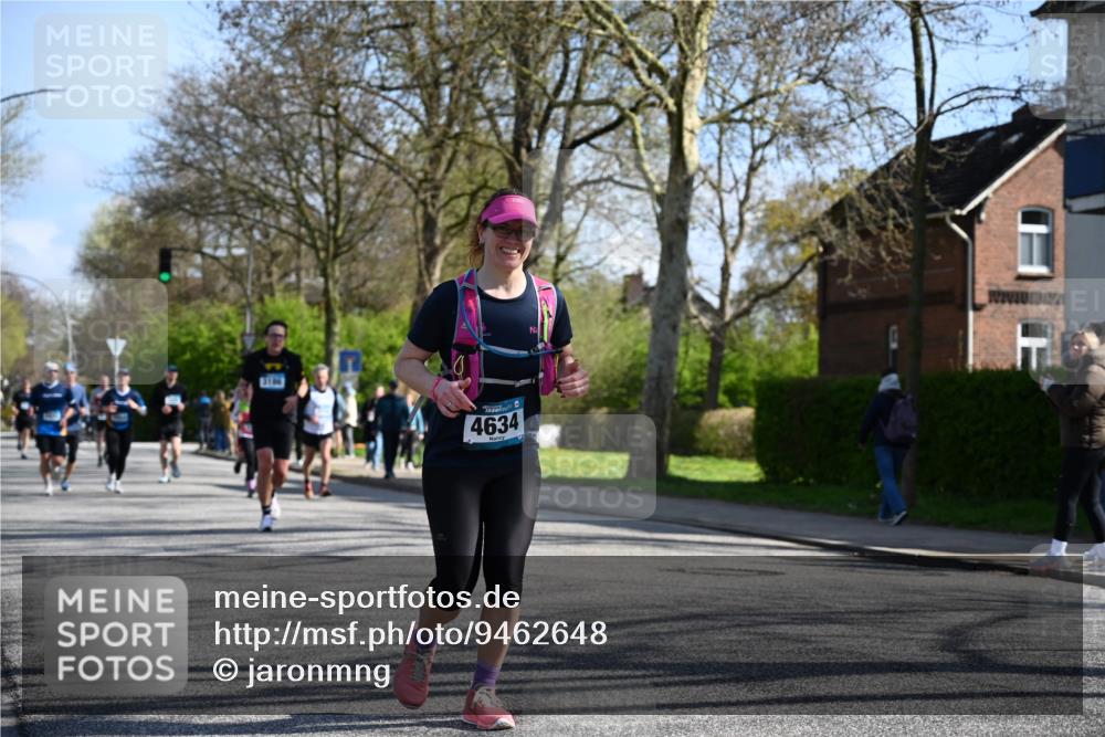 12.04.2026 - 45. Internationalen Wilhelmsburger Insellauf J. Mangold http://msf.ph/oto/9462648 12.04.2026 10:50:04 Ziel 4855, 4929, 4634, 3186, 3326, 3556, 3228, 5041, 5033, 4435, 2720, 3234, 3855, 2154, 3608, 4903, 2496 meine-sportfotos.de