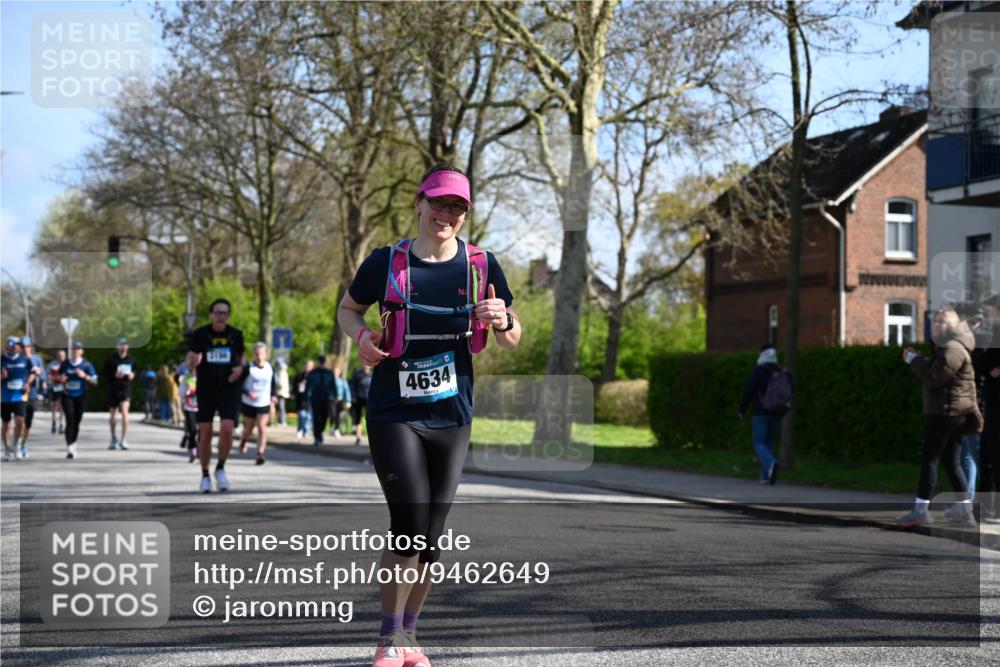12.04.2026 - 45. Internationalen Wilhelmsburger Insellauf J. Mangold http://msf.ph/oto/9462649 12.04.2026 10:50:04 Ziel 4855, 4929, 4634, 3186, 3326, 3556, 3228, 5041, 5033, 4435, 2720, 3234, 3855, 2154, 3608, 4903, 2496 meine-sportfotos.de