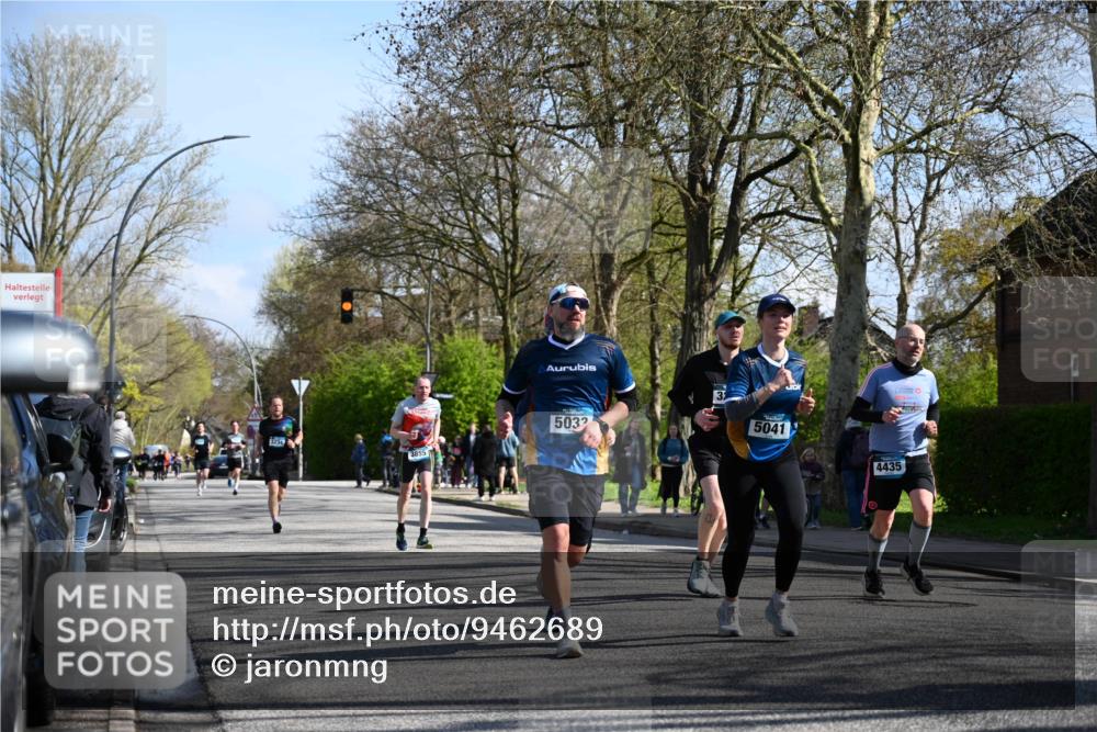 12.04.2026 - 45. Internationalen Wilhelmsburger Insellauf J. Mangold http://msf.ph/oto/9462689 12.04.2026 10:50:10 Ziel 4855, 4929, 4634, 3186, 3326, 3556, 3228, 5041, 5033, 4435, 2720, 3234, 3855, 2154, 3608, 4903, 2496, 2198, 2197 meine-sportfotos.de