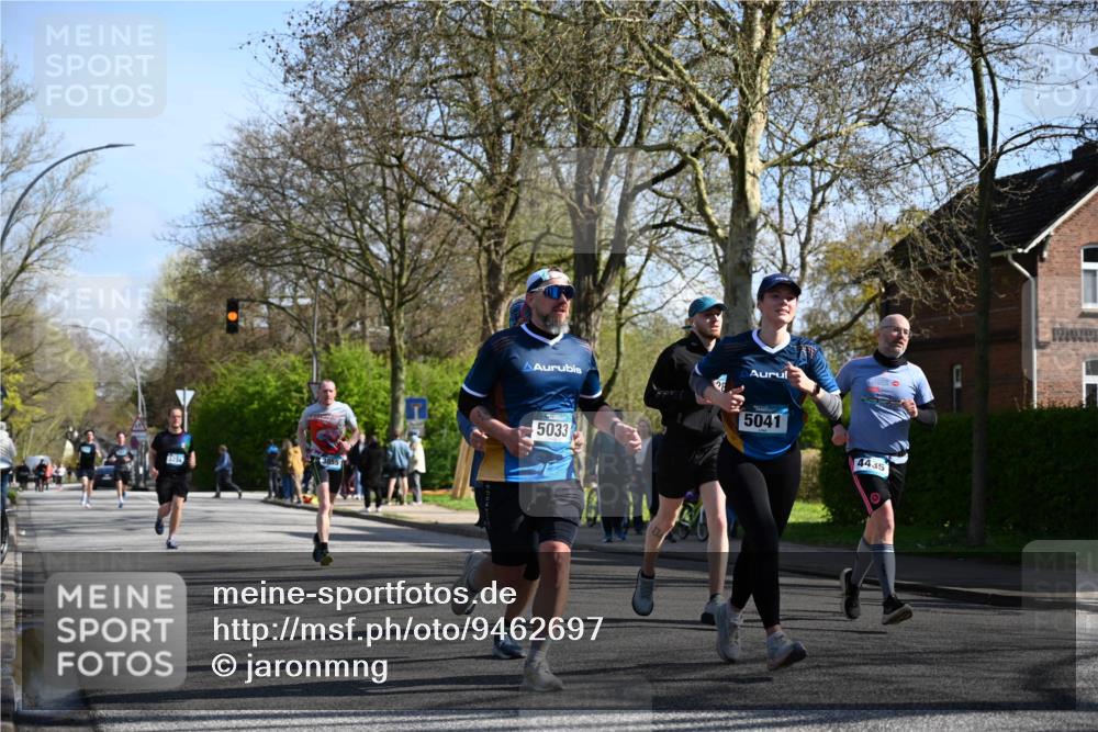 12.04.2026 - 45. Internationalen Wilhelmsburger Insellauf J. Mangold http://msf.ph/oto/9462697 12.04.2026 10:50:11 Ziel 4855, 4929, 4634, 3186, 3326, 3556, 3228, 5041, 5033, 4435, 2720, 3234, 3855, 2154, 3608, 4903, 2496, 2198, 2197 meine-sportfotos.de