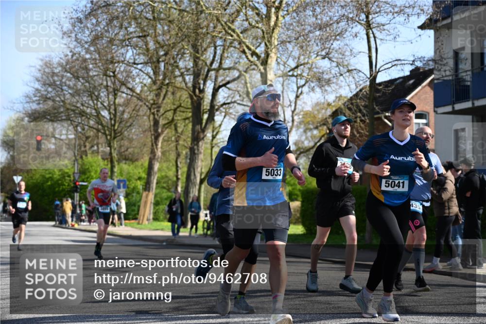12.04.2026 - 45. Internationalen Wilhelmsburger Insellauf J. Mangold http://msf.ph/oto/9462708 12.04.2026 10:50:12 Ziel 4929, 4634, 3186, 3326, 3556, 3228, 5041, 5033, 4435, 2720, 3234, 3855, 2154, 3608, 4903, 2496, 2496, 2198, 2197 meine-sportfotos.de