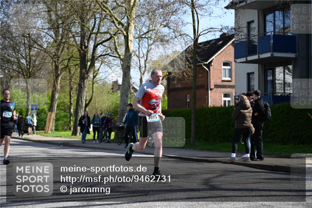 12.04.2026 - 45. Internationalen Wilhelmsburger Insellauf J. Mangold http://msf.ph/oto/9462731 12.04.2026 10:50:14 Ziel 4929, 4634, 3186, 3326, 3556, 3228, 5041, 5033, 4435, 2720, 3234, 3855, 2154, 3608, 4903, 2496, 2198, 2197 meine-sportfotos.de