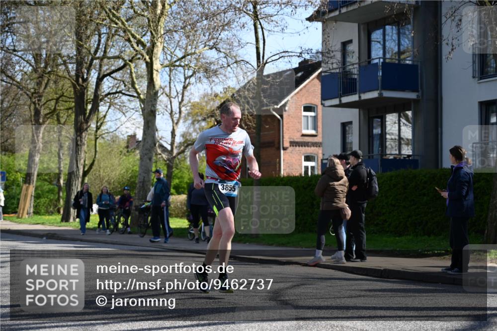 12.04.2026 - 45. Internationalen Wilhelmsburger Insellauf J. Mangold http://msf.ph/oto/9462737 12.04.2026 10:50:15 Ziel 4634, 3186, 3326, 3556, 3228, 5041, 5033, 4435, 2720, 3234, 3855, 2154, 3608, 4903, 2496, 2198, 2197 meine-sportfotos.de