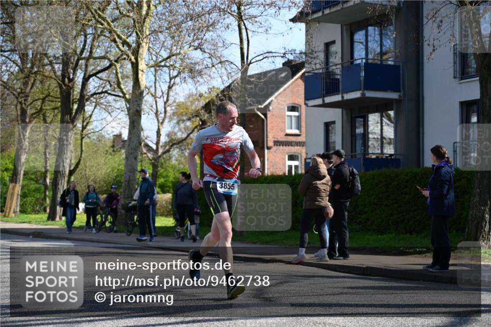 12.04.2026 - 45. Internationalen Wilhelmsburger Insellauf J. Mangold http://msf.ph/oto/9462738 12.04.2026 10:50:15 Ziel 4634, 3186, 3326, 3556, 3228, 5041, 5033, 4435, 2720, 3234, 3855, 2154, 3608, 4903, 2496, 2198, 2197 meine-sportfotos.de