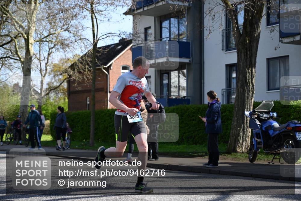 12.04.2026 - 45. Internationalen Wilhelmsburger Insellauf J. Mangold http://msf.ph/oto/9462746 12.04.2026 10:50:15 Ziel 4634, 3186, 3326, 3556, 3228, 5041, 5033, 4435, 2720, 3234, 3855, 2154, 3608, 4903, 2496, 2198, 2197 meine-sportfotos.de