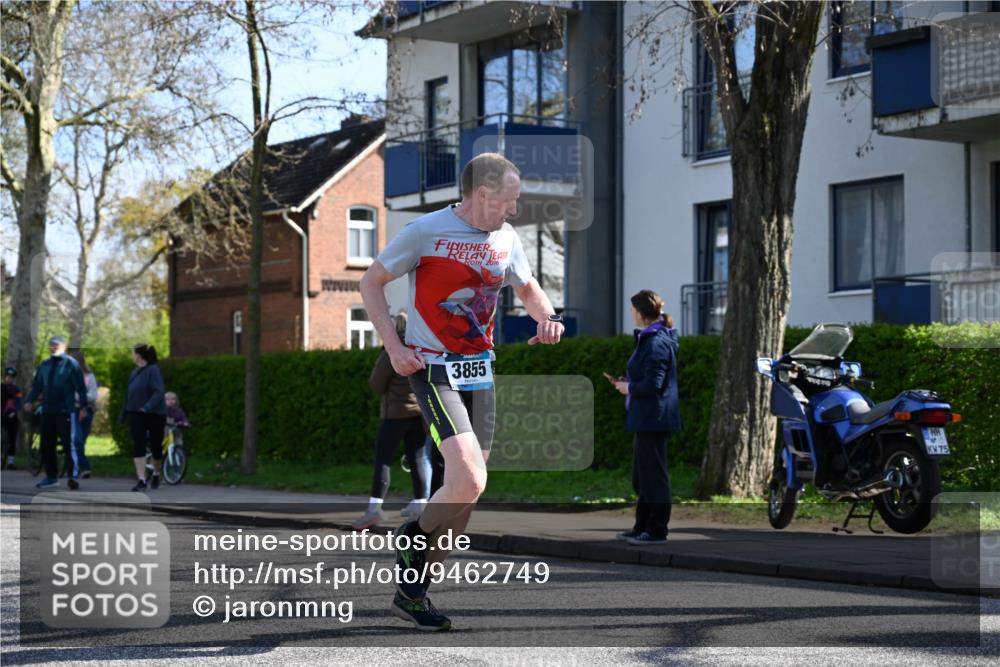 12.04.2026 - 45. Internationalen Wilhelmsburger Insellauf J. Mangold http://msf.ph/oto/9462749 12.04.2026 10:50:15 Ziel 4634, 3186, 3326, 3556, 3228, 5041, 5033, 4435, 2720, 3234, 3855, 2154, 3608, 4903, 2496, 2198, 2197 meine-sportfotos.de