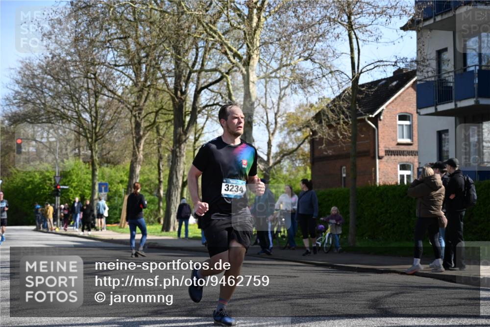 12.04.2026 - 45. Internationalen Wilhelmsburger Insellauf J. Mangold http://msf.ph/oto/9462759 12.04.2026 10:50:17 Ziel 4634, 3186, 3326, 3556, 3228, 5041, 5033, 4435, 2720, 3234, 3855, 2154, 3608, 4903, 2496, 2198, 2197, 2198, 2197 meine-sportfotos.de