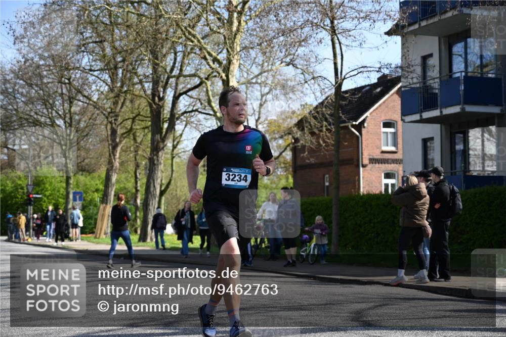 12.04.2026 - 45. Internationalen Wilhelmsburger Insellauf J. Mangold http://msf.ph/oto/9462763 12.04.2026 10:50:17 Ziel 4634, 3186, 3326, 3556, 3228, 5041, 5033, 4435, 2720, 3234, 3855, 2154, 3608, 4903, 2496, 2198, 2197, 2198, 2197 meine-sportfotos.de