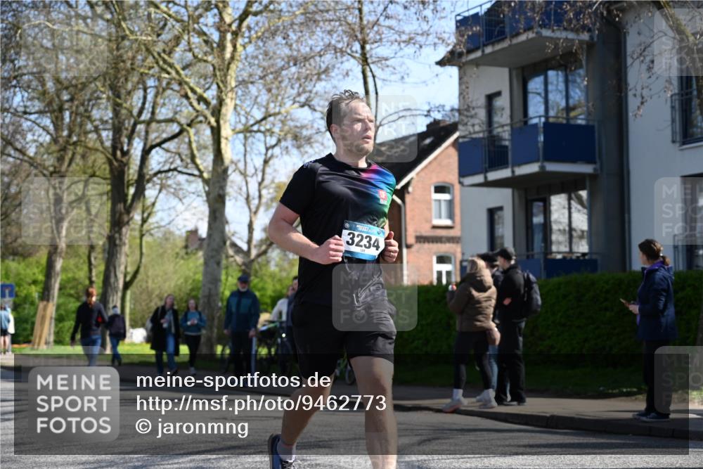 12.04.2026 - 45. Internationalen Wilhelmsburger Insellauf J. Mangold http://msf.ph/oto/9462773 12.04.2026 10:50:17 Ziel 4634, 3186, 3326, 3556, 3228, 5041, 5033, 4435, 2720, 3234, 3855, 2154, 3608, 4903, 2496, 2198, 2197, 2198, 2197 meine-sportfotos.de