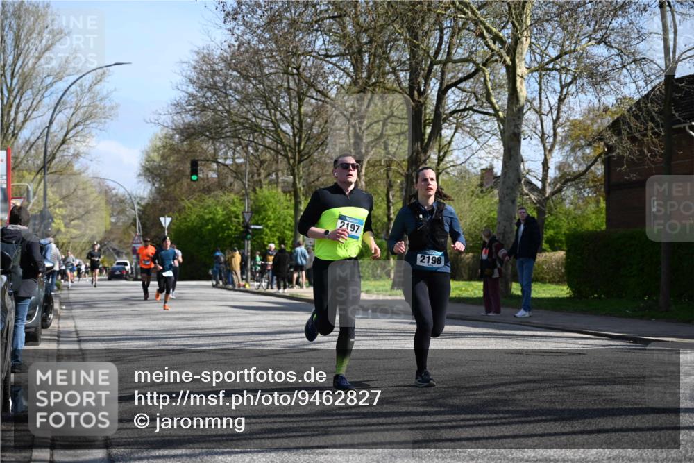 12.04.2026 - 45. Internationalen Wilhelmsburger Insellauf J. Mangold http://msf.ph/oto/9462827 12.04.2026 10:50:43 Ziel 4903, 2496, 2198, 2197, 3039, 3550, 4659, 2935, 5823, 2762, 5618, 4756, 2506, 3996, 5608, 2598, 3049, 4263 meine-sportfotos.de