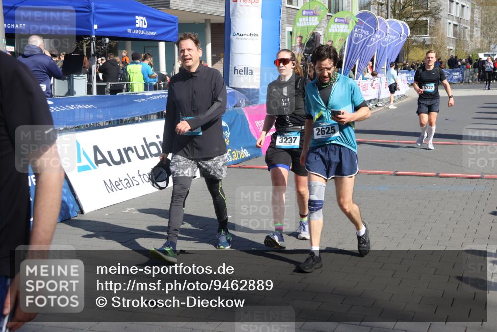 12.04.2026 - 45. Internationalen Wilhelmsburger Insellauf Strokosch-Dieckow http://msf.ph/oto/9462889 12.04.2026 10:53:08 Ziel 2625, 4008, 3237, 5727 meine-sportfotos.de